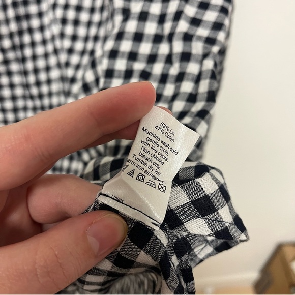 J Crew Black & White Linen/Cotton Long Sleeve V Neck Blouse size large - Picture 5 of 6